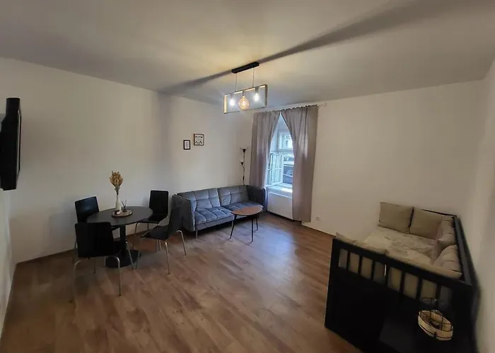 Apartment Exklusive Gartenwohnung *